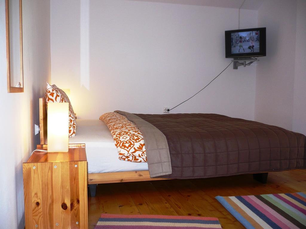Pensiunea Tiuta Hotell Corbeni Rum bild