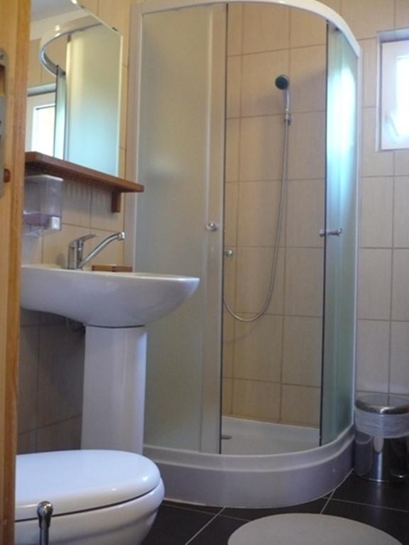 Pensiunea Tiuta Hotell Corbeni Rum bild